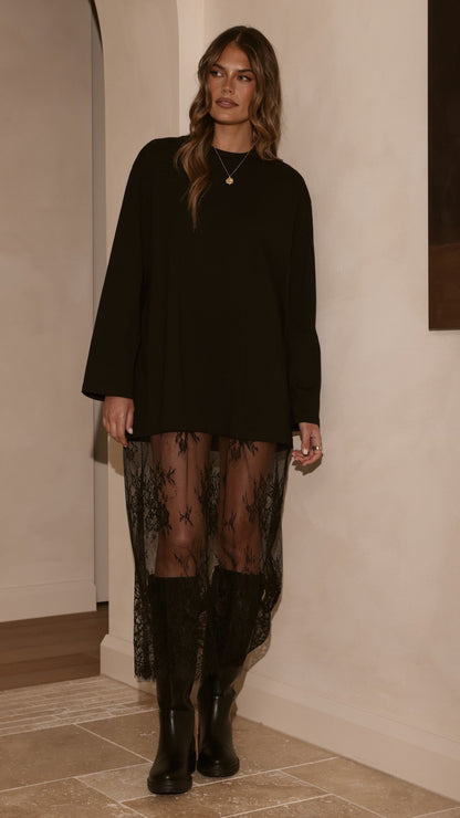 Kailey Lace Maxi Dress - Black