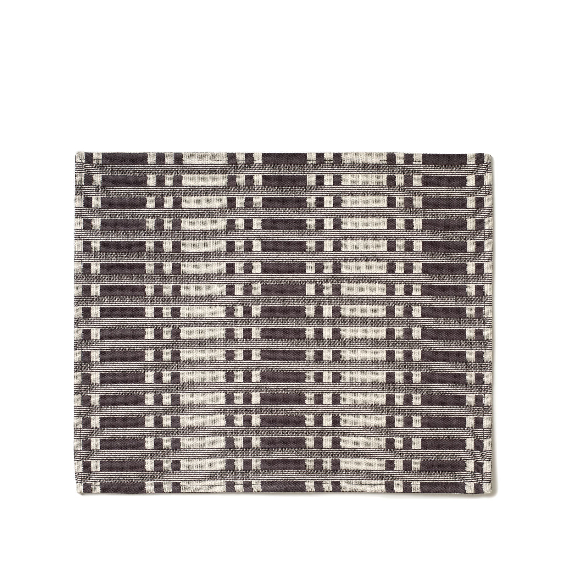 Tithonius Placemat in Black